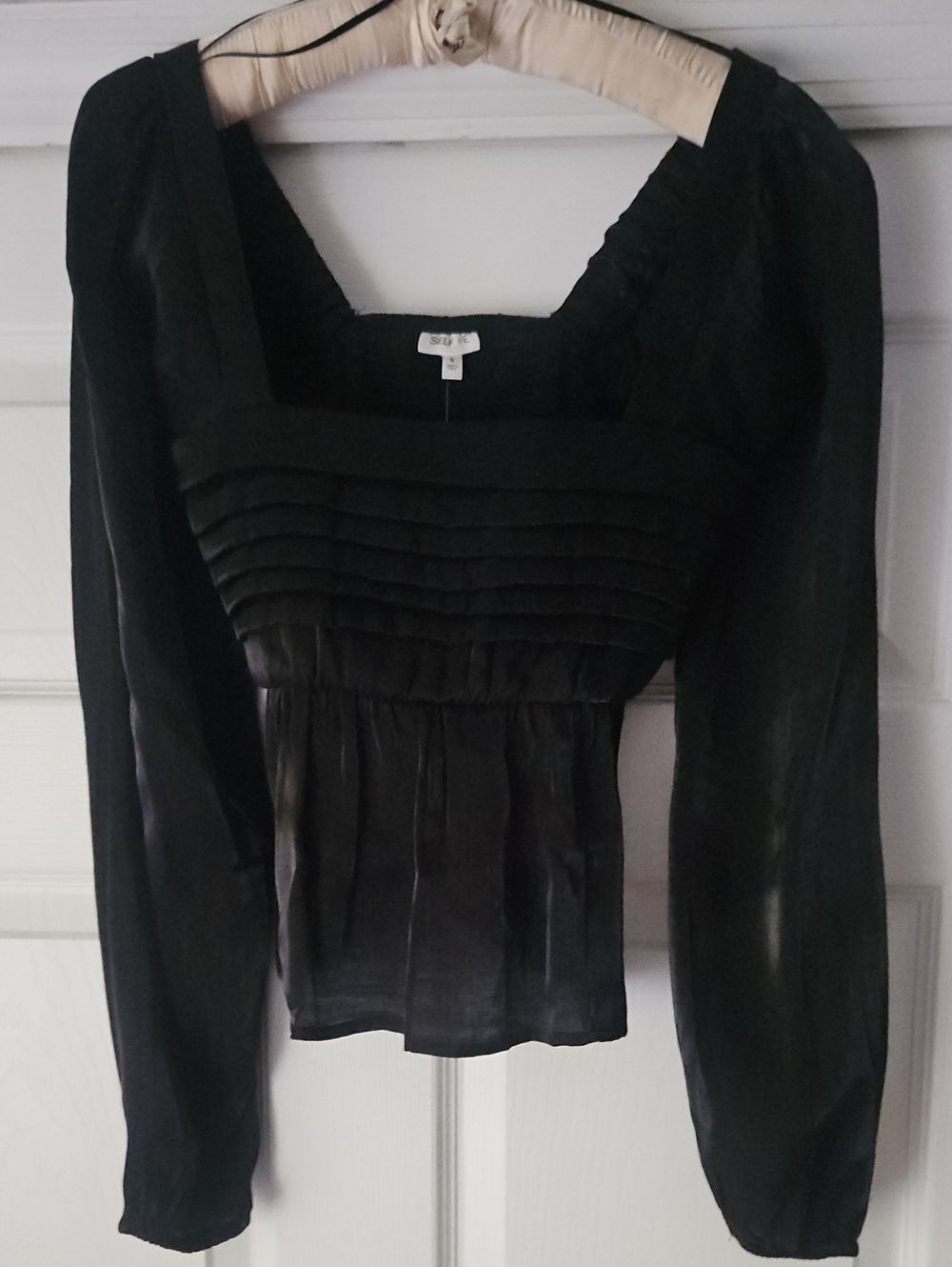 SELF-E Square Neck Blouse